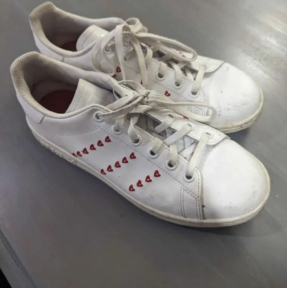 adidas gazelle silver green womens adidas Toddler Stan Smith Valentine`s Day main image 0